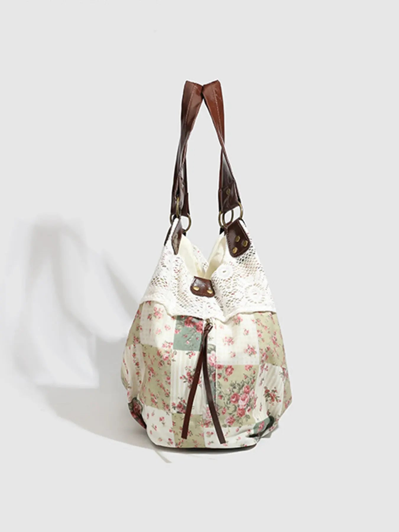 Small Niche Design Retro Fashion Texture Underarm Bag, Fashionable Patterned Bag, Floral Plaid Patchwork Fabric, Lace Lace Design, Large Capacity Single Shoulder Bag, Suitable for Beach Vacation, Shopping