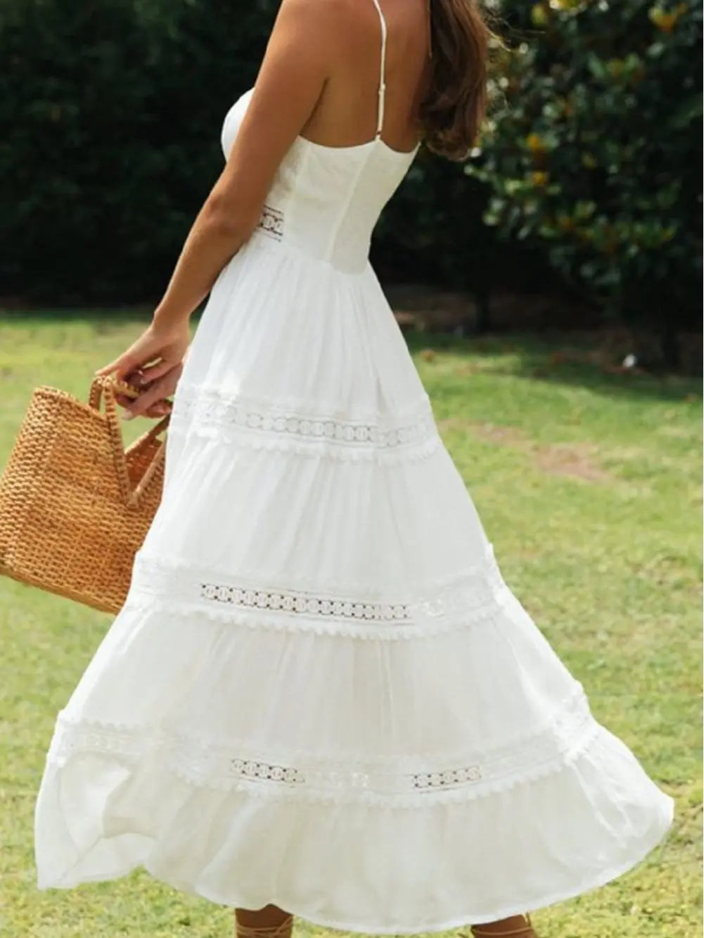 Women'S Summer Spaghetti Straps Empire Waist Hollow Out Lace Patchwork Pleated A-Line Long Dress