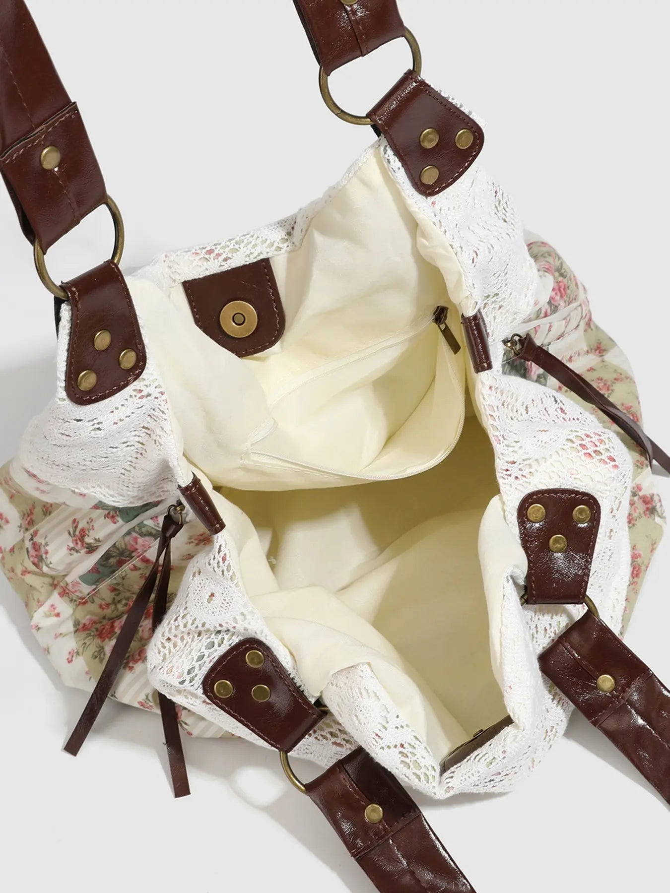 Small Niche Design Retro Fashion Texture Underarm Bag, Fashionable Patterned Bag, Floral Plaid Patchwork Fabric, Lace Lace Design, Large Capacity Single Shoulder Bag, Suitable for Beach Vacation, Shopping